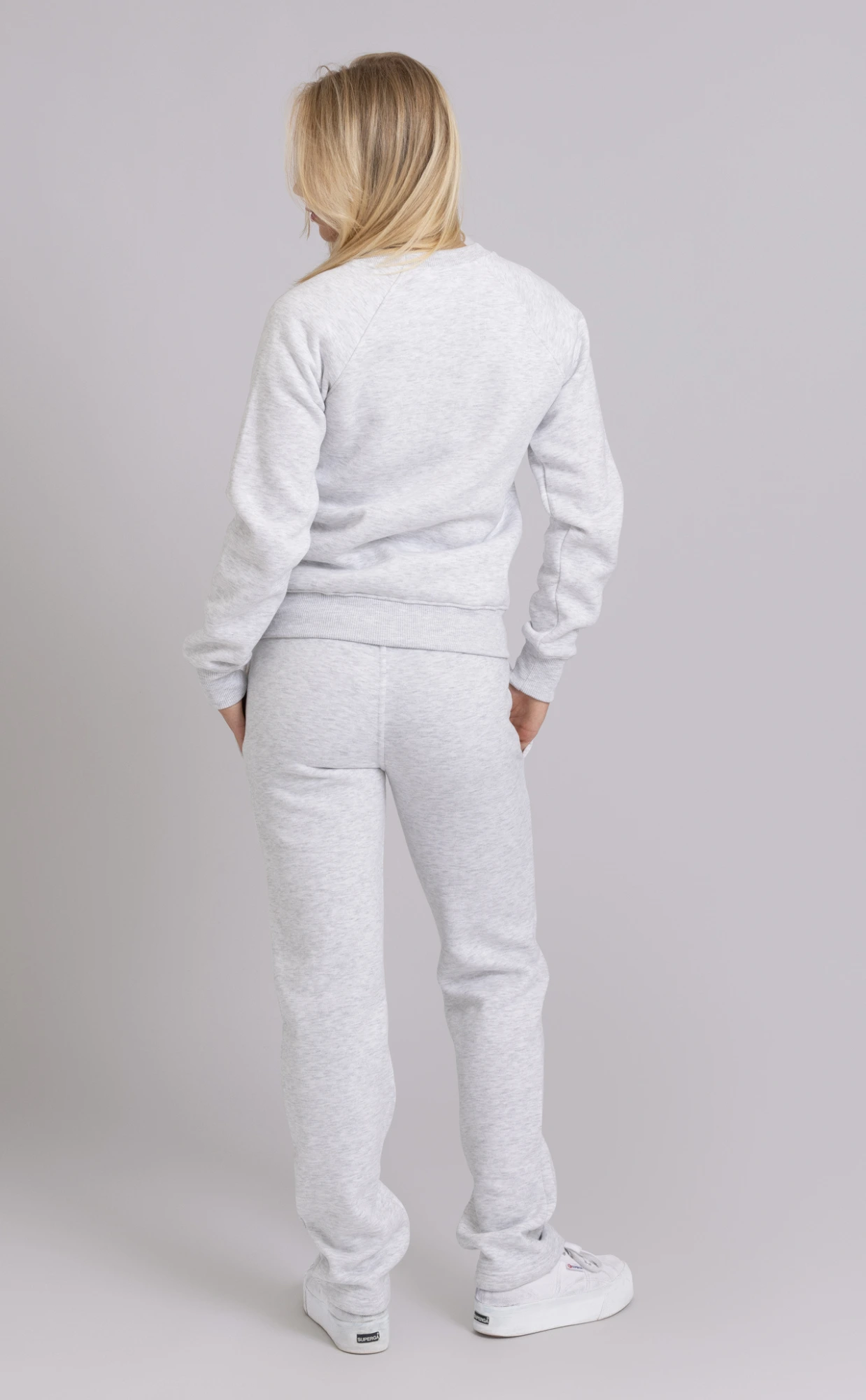 dame crewneck lys grå foran (2)